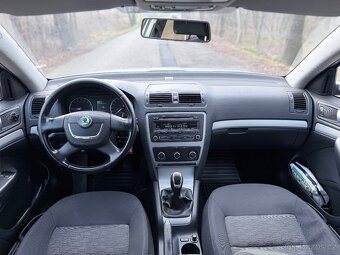 ŠKODA OCTAVIA II - 11