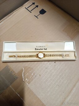 Dámské hodinky Slava - 11