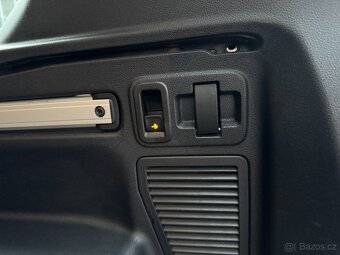 VW Touran 2.0 TDI 110kW Navigace ERGO ACC Tažné Manual - 11