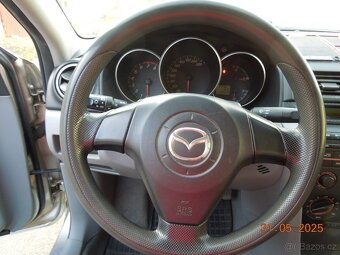 Mazda 3 sedan benzín 1.6 77kW platná STK - 11