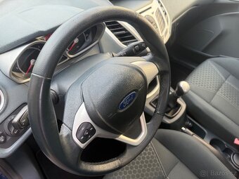 Ford Fiesta 1.2i 60kW/2010/5 dveří / klima/ Výhřev - 11