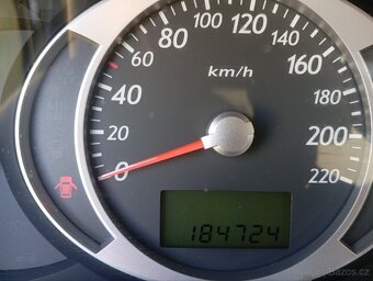 Prodám Hyundai Tuscon 4x4 2CRDI - 11