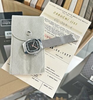 Československé mechanické vintage retro hodinky PRIM Malé Te - 11