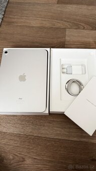 Apple iPad 10,9 Wi-Fi 64GB stříbrný - 11