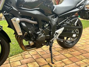 Yamaha FZ6N - 11