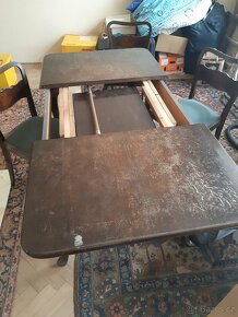Stůl masiv a nově přečalouněné židle - 11