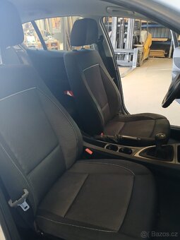 Prodám BMW řada1 116I koupeno ČR.nebourané . - 11