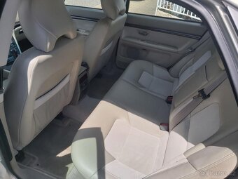 Volvo S80 2,4 - 11