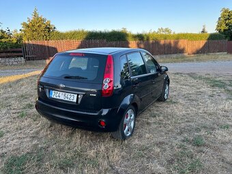 Ford Fiesta - 11