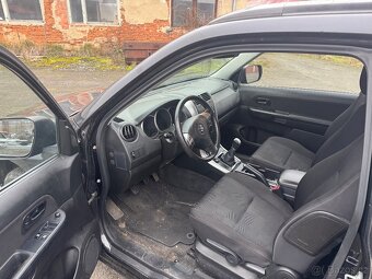Prodám Suzuki Grand Vitara 1,6 benz rv 09 - 11