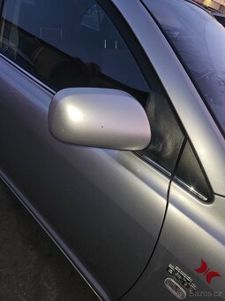 T25 AVENSIS 2.2 110 - 11