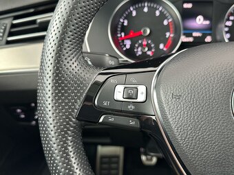 Passat R-Line 1.5 TSI 110kW - 11