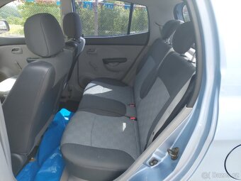 Kia Picanto 1.0i - 11