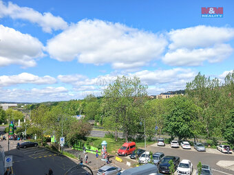 Prodej bytu 2+1, 55 m², Karlovy Vary, ul. Varšavská - 11