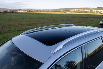 Škoda Superb Combi -125 kw Elegance 4X4 /AJ NA SPLÁTKY/ - 11