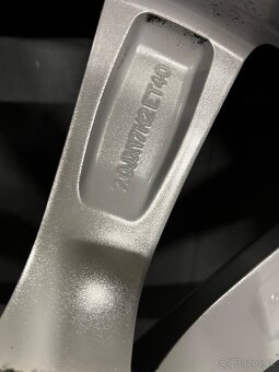 Originál alu 5x112 Passat 215/55/17 “London” - 11