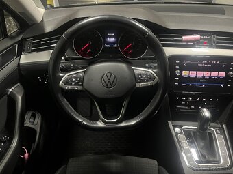 VW Passat B8 Variant 2.0TDI 110kW EVO DSG ACC Navi MATRIX - 11