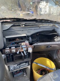 Prodám veškeré náhradní díly z Peugeot 205 - 11