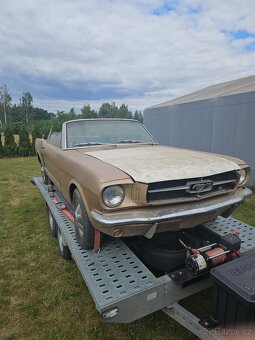 Ford Mustang V8 Cabriolet - 11