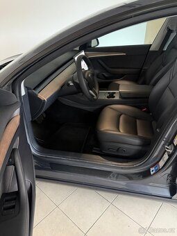 Tesla model 3 LR  - Enhanced autopilot - 11