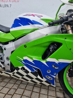 Kawasaki ZXR 750 - 11