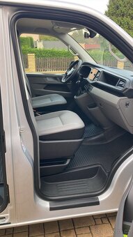 VW Transporter T6.1 Kombi 5míst DSG 110kw 5/2021 - 11
