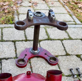 Jawa ČZ 250 350 kyvacka - dily - 11