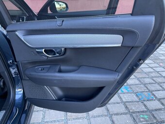Volvo V90 2.0/110kw D3, Inscription, AWD, zánovní vůz - 11