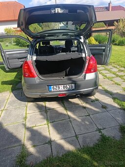 Suzuki Swift 1.3 67Kw benzín r.v.2006 3.dveř. naj.169Tkm - 11