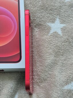 iPhone 12 64gb Red stav baterie 93% - 11