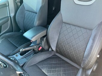 Škoda Octavia Combi 2.0 TDI RS DSG - 11
