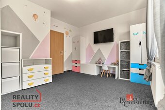 Převod dr. podílu, byty/3+kk, 73 m2, Nejdlova 924/3, 36017 K - 11