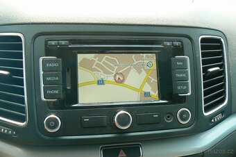 Volkswagen Sharan 2.0TDi -2010 - 7 míst serviska - 11