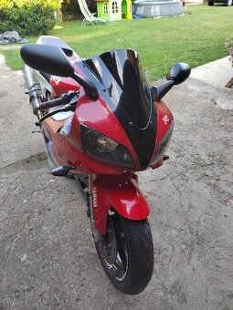 Yamaha YZF R1 1999 - 11
