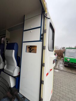 Volkswagen Transporter - 11