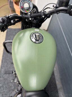 Royal Enfield meteor 350 - 11