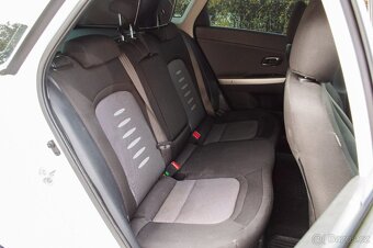 Kia Ceed SW 1.6 GDI - 11