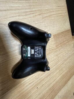 Xbox 360 s Kinectem + 15 her + Disney Infinity - 11