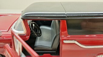 1:18 FORD RANCHERO - 11