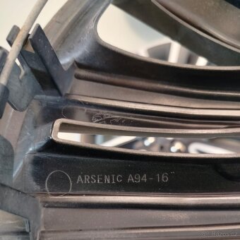Poklice Peugeot 16" Arsenic 4ks - 11