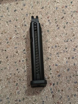 Airsoft WE Glock 18C - 11