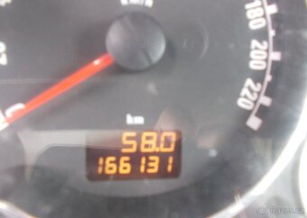 Opel Meriva 1,4 66KW benzín manuál 66 kw - 11