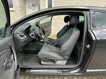 Renault Megane COUPE, 1.4 TCe = 145.470 km, rok 2010 - 11