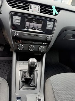 Octavia 3 1,6tdi 77kw DPH - 11