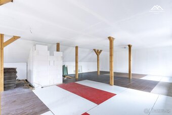 Prodej rodinného domu, 598 m2, Jitkov - 11