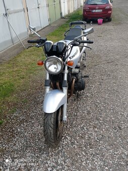 Kawasaki ZR7 - 11