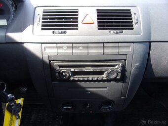 PRODÁM ŠKODA Fabia kombi 1,4 16V - 11