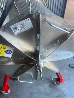 VODNÍ LIS VÝKLOPNÝ- 250L, 170L, 80L LAKOVANÝ - 11