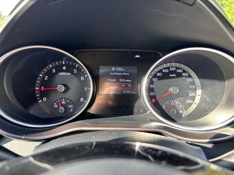 Kia Ceed - 11