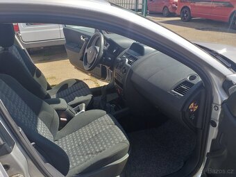 RENAULT MEGANE 1,6 16 V,KLIMA,ESP,ABS,MÁLO NAJETO - 11